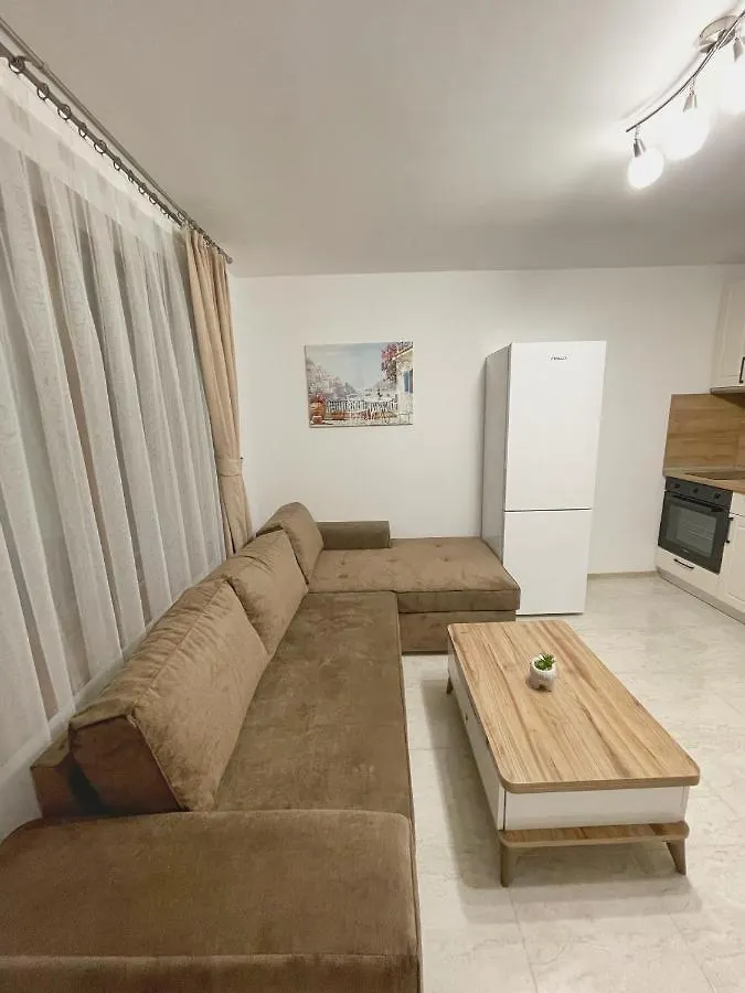Apartment Апартамент Лина